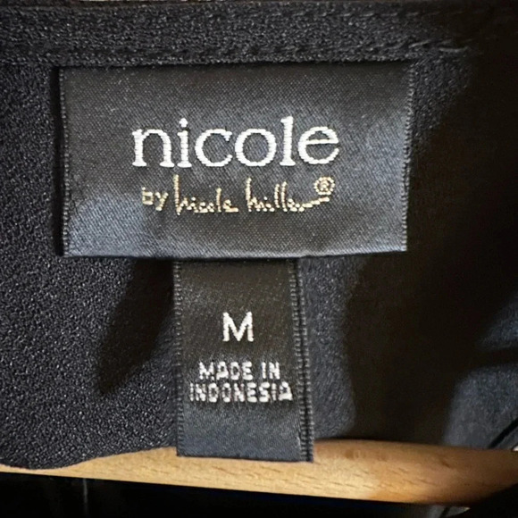 Like New-Nicole‎ Miller Black Feathered & Beaded Top - Size Medium - Picture 7 of 8